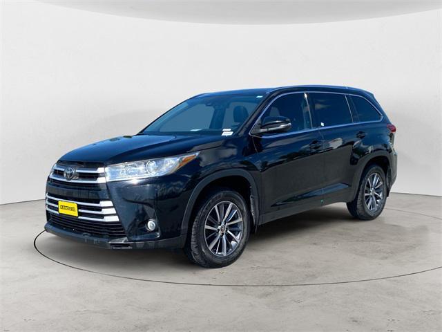 used 2019 Toyota Highlander car, priced at $23,988