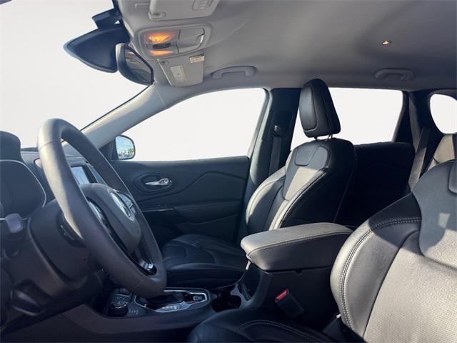 used 2023 Jeep Cherokee car, priced at $29,988