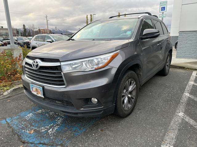 used 2015 Toyota Highlander car, priced at $24,988