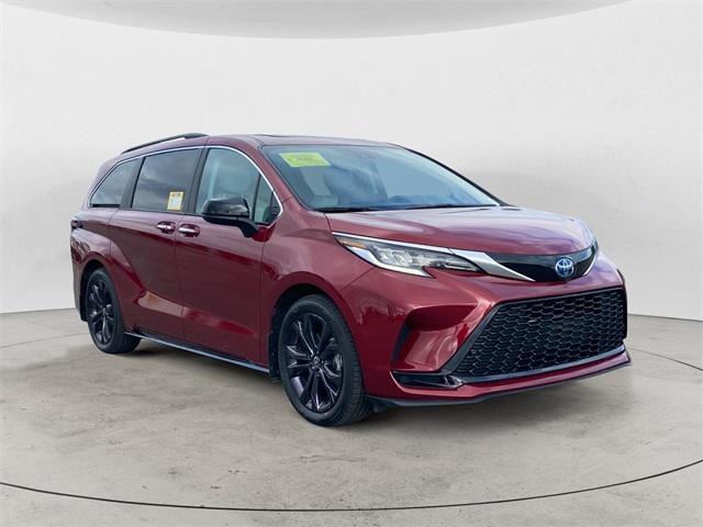 used 2023 Toyota Sienna car, priced at $44,888