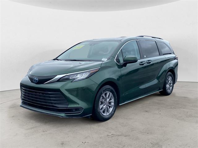 used 2023 Toyota Sienna car, priced at $42,888