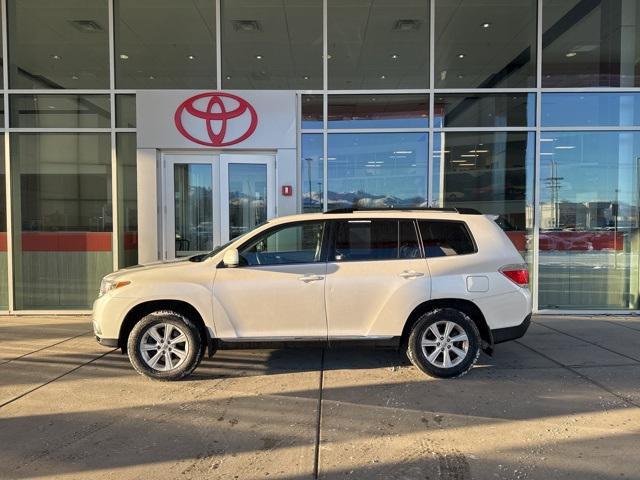 used 2013 Toyota Highlander car, priced at $17,888