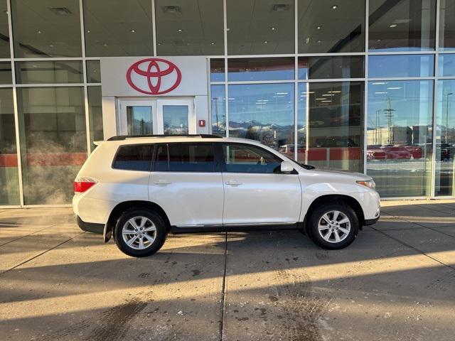 used 2013 Toyota Highlander car, priced at $17,888