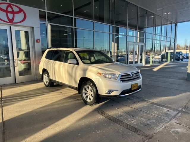 used 2013 Toyota Highlander car, priced at $17,888