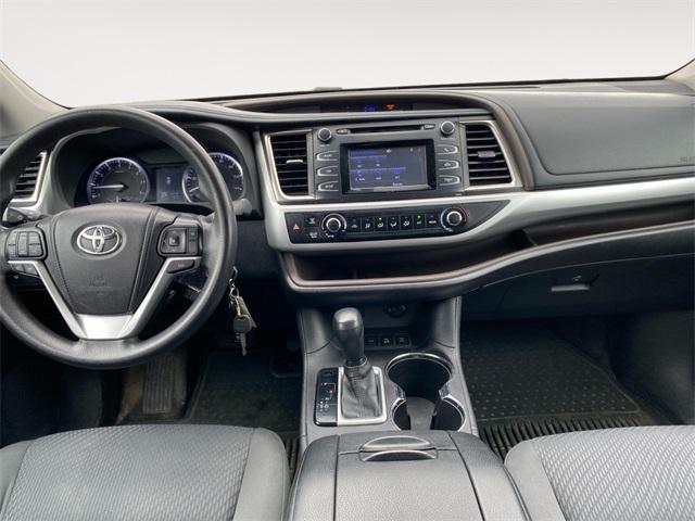 used 2014 Toyota Highlander car, priced at $14,988