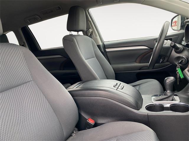used 2014 Toyota Highlander car, priced at $14,988