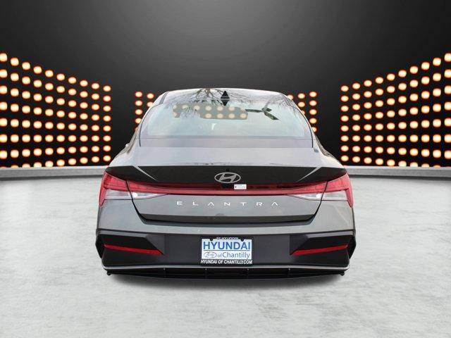 new 2025 Hyundai Elantra car