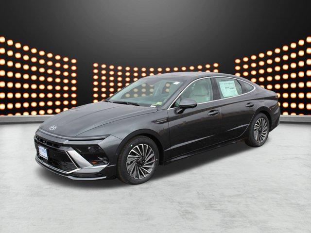 new 2025 Hyundai Sonata Hybrid car, priced at $39,175