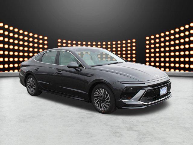 new 2025 Hyundai Sonata Hybrid car, priced at $39,175