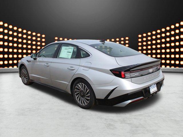 new 2024 Hyundai Sonata Hybrid car