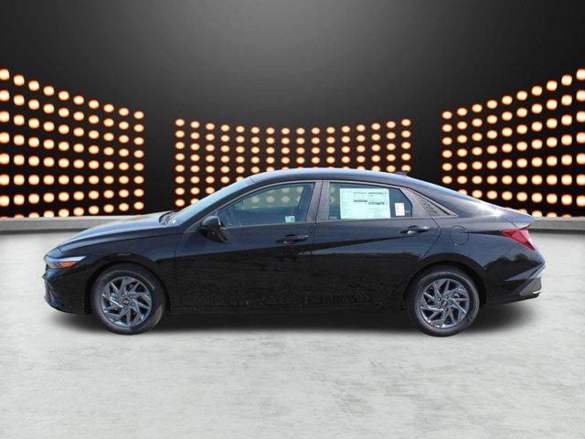 new 2024 Hyundai Elantra car, priced at $25,320