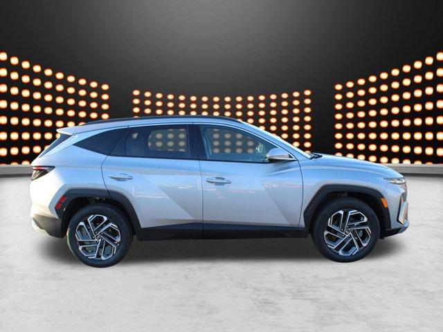 new 2025 Hyundai Tucson Hybrid car