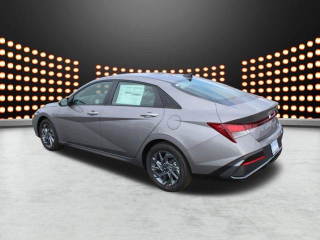new 2024 Hyundai Elantra car, priced at $25,320