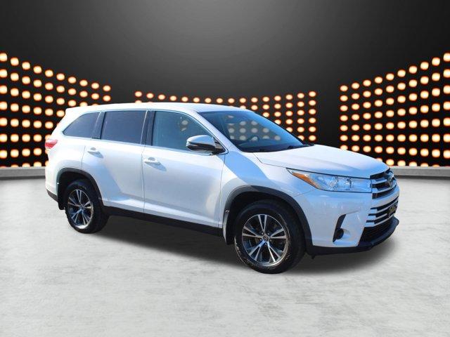 used 2019 Toyota Highlander car, priced at $25,488