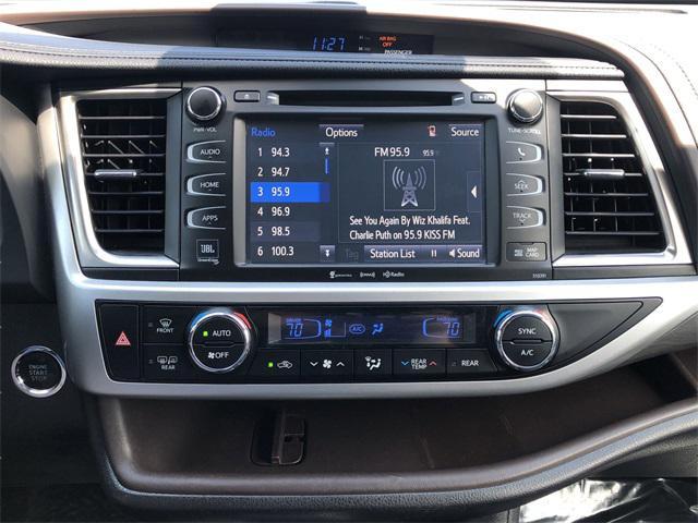 used 2019 Toyota Highlander car, priced at $27,750