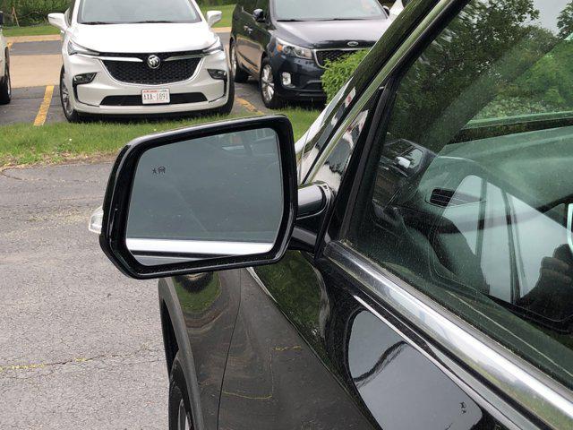 used 2020 Chevrolet Traverse car, priced at $25,879