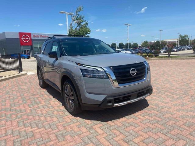 new 2024 Nissan Pathfinder car, priced at $48,370