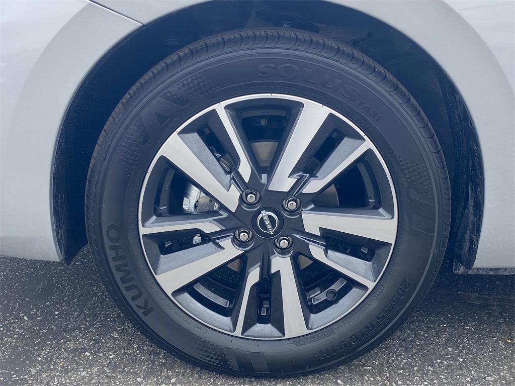 new 2025 Nissan Versa car, priced at $20,654