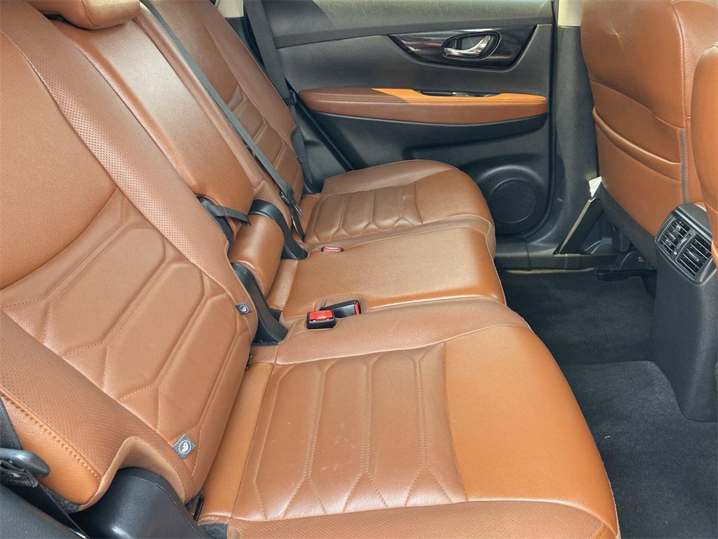 used 2019 Nissan Rogue car, priced at $17,977
