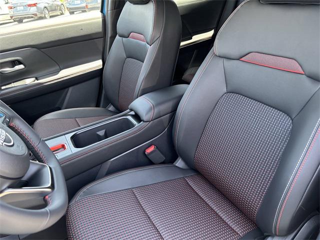 new 2025 Nissan Kicks car, priced at $29,250
