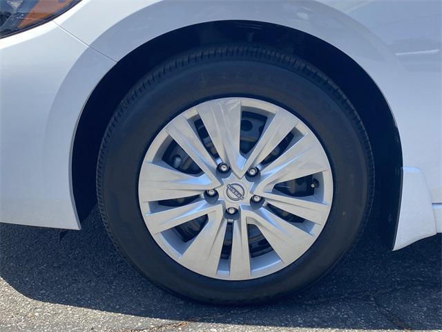 new 2025 Nissan Sentra car, priced at $23,255