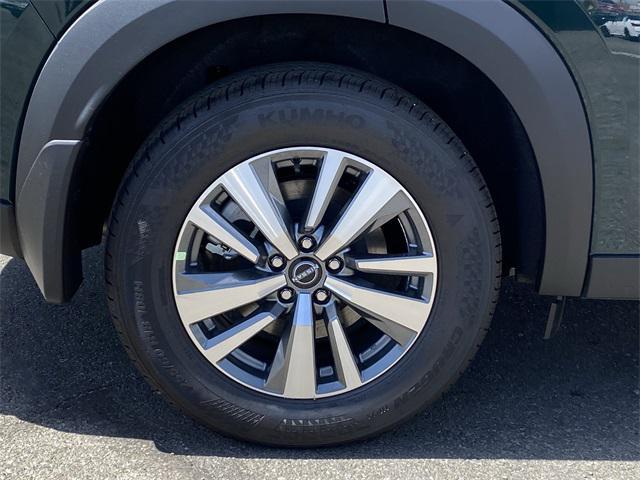 new 2025 Nissan Pathfinder car, priced at $45,735
