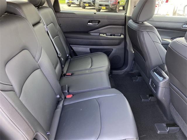 new 2025 Nissan Pathfinder car, priced at $45,735