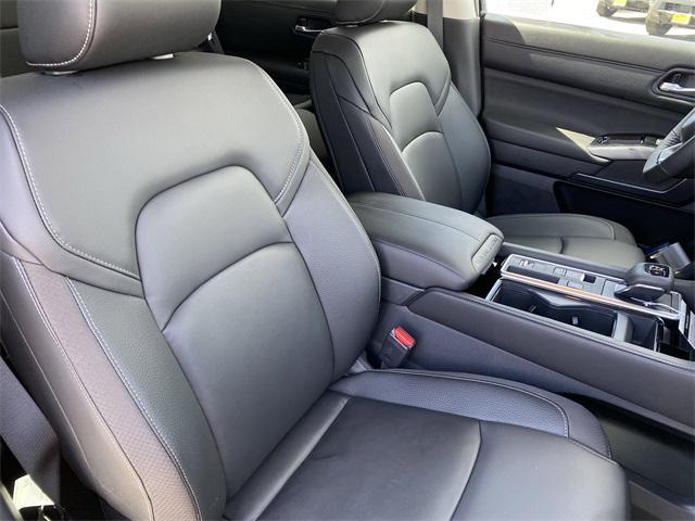 new 2025 Nissan Pathfinder car, priced at $45,735