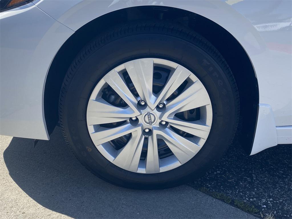 new 2025 Nissan Sentra car, priced at $21,610