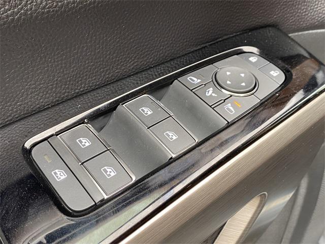 new 2025 Nissan Pathfinder car, priced at $53,080
