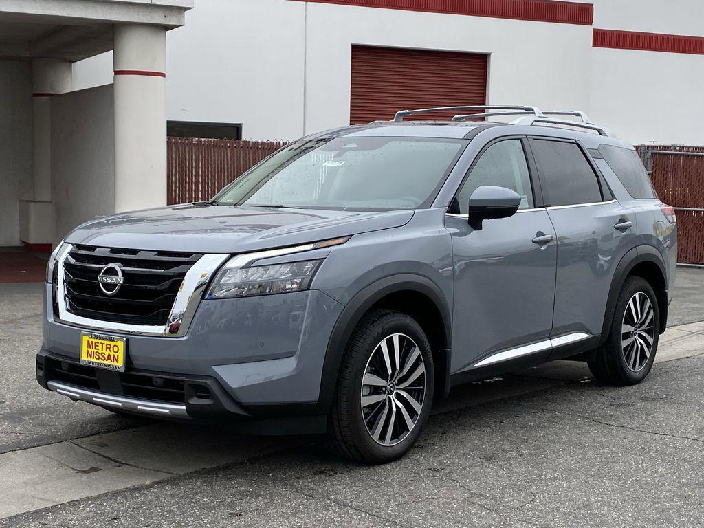 new 2025 Nissan Pathfinder car, priced at $47,485