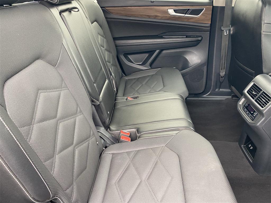 used 2024 Volkswagen Atlas car, priced at $26,995