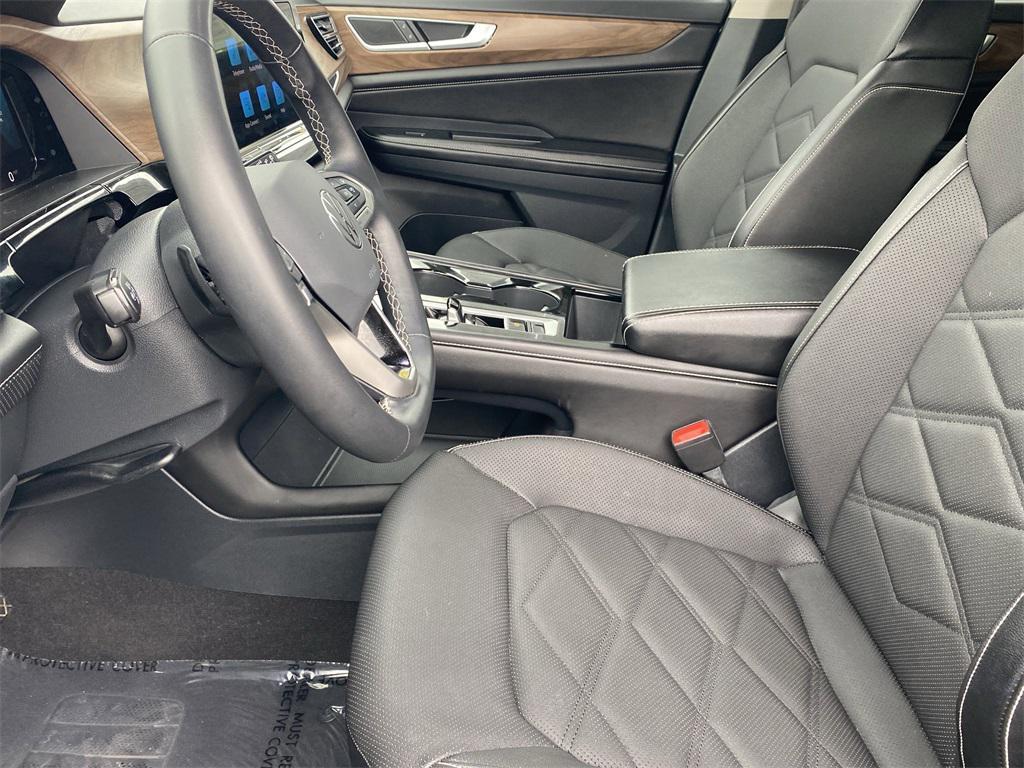 used 2024 Volkswagen Atlas car, priced at $26,995