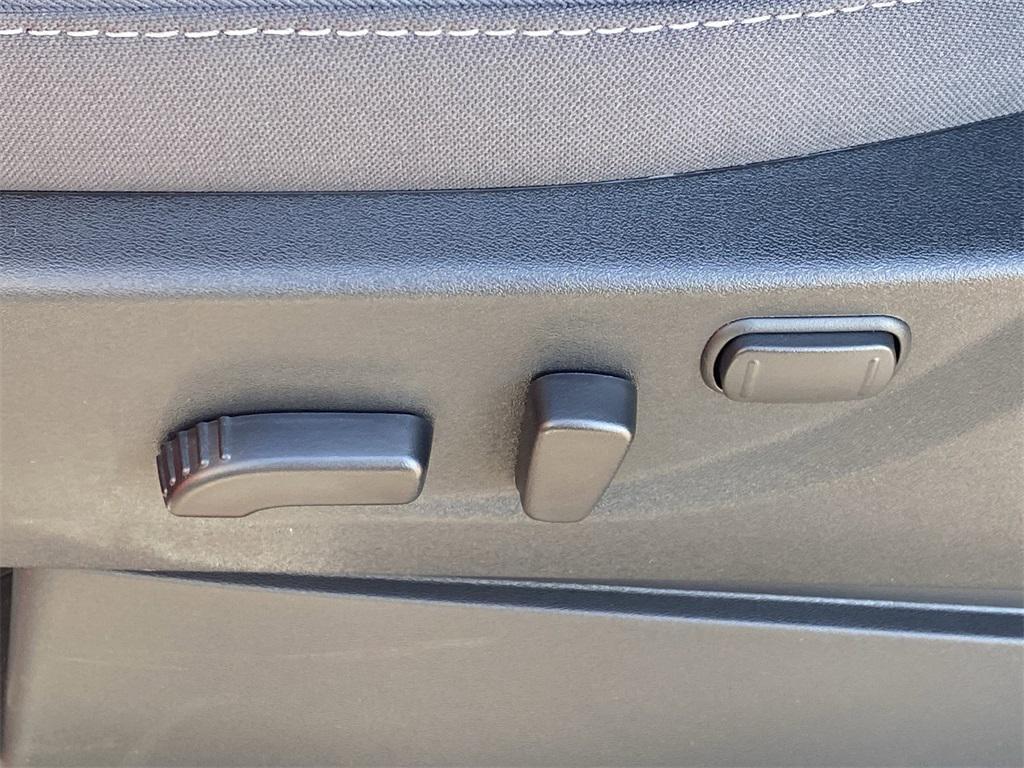 new 2026 Nissan Frontier car, priced at $36,476