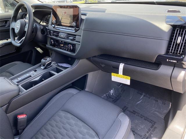 new 2025 Nissan Pathfinder car, priced at $39,030