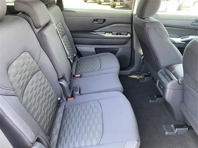 new 2025 Nissan Pathfinder car, priced at $39,030