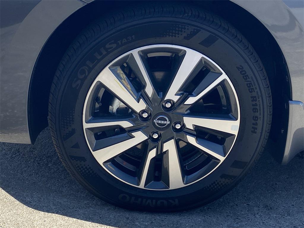 new 2025 Nissan Versa car, priced at $20,868