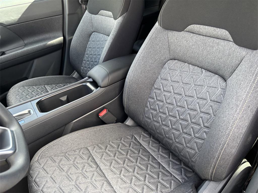 new 2025 Nissan Kicks car, priced at $24,812