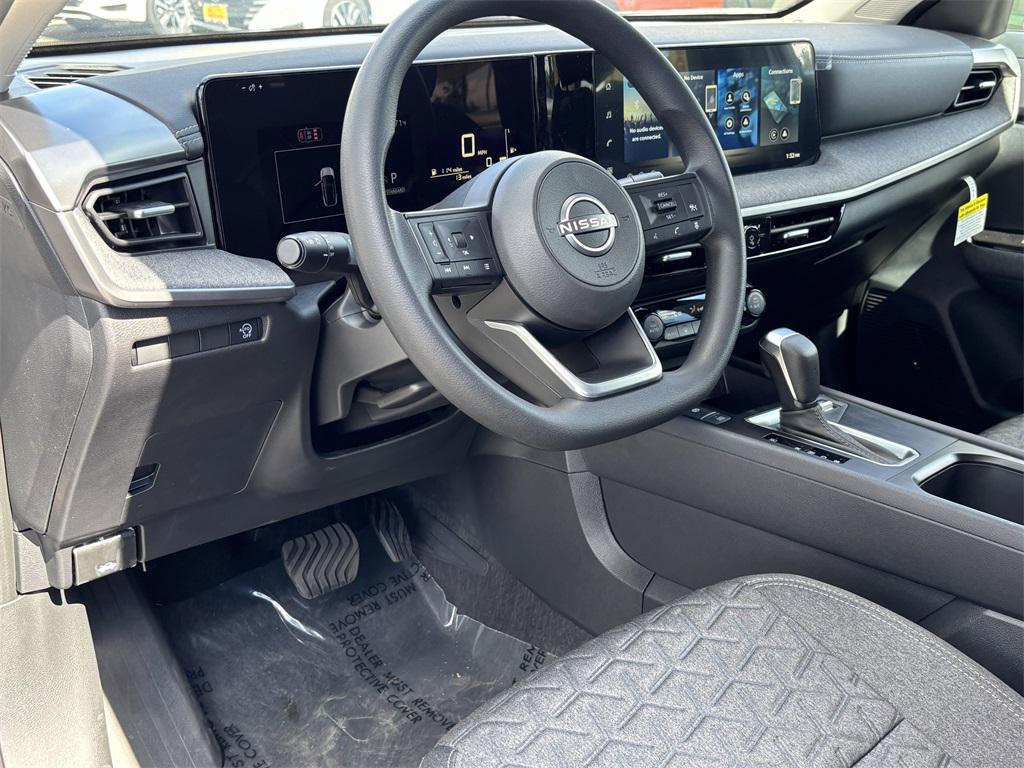 new 2025 Nissan Kicks car, priced at $24,812