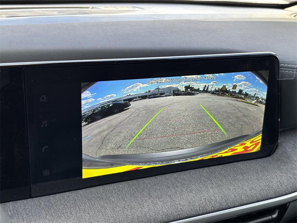 new 2025 Nissan Kicks car, priced at $24,812