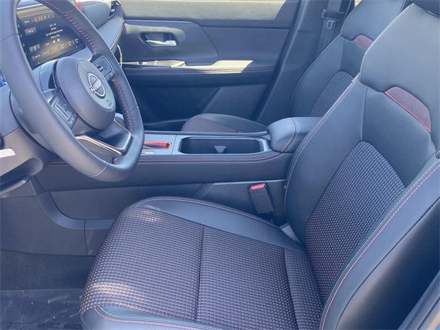 new 2025 Nissan Kicks car, priced at $30,725