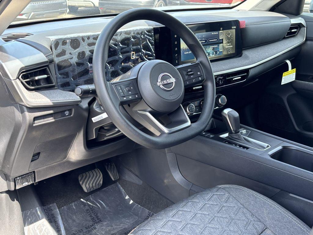 new 2025 Nissan Kicks car, priced at $23,607
