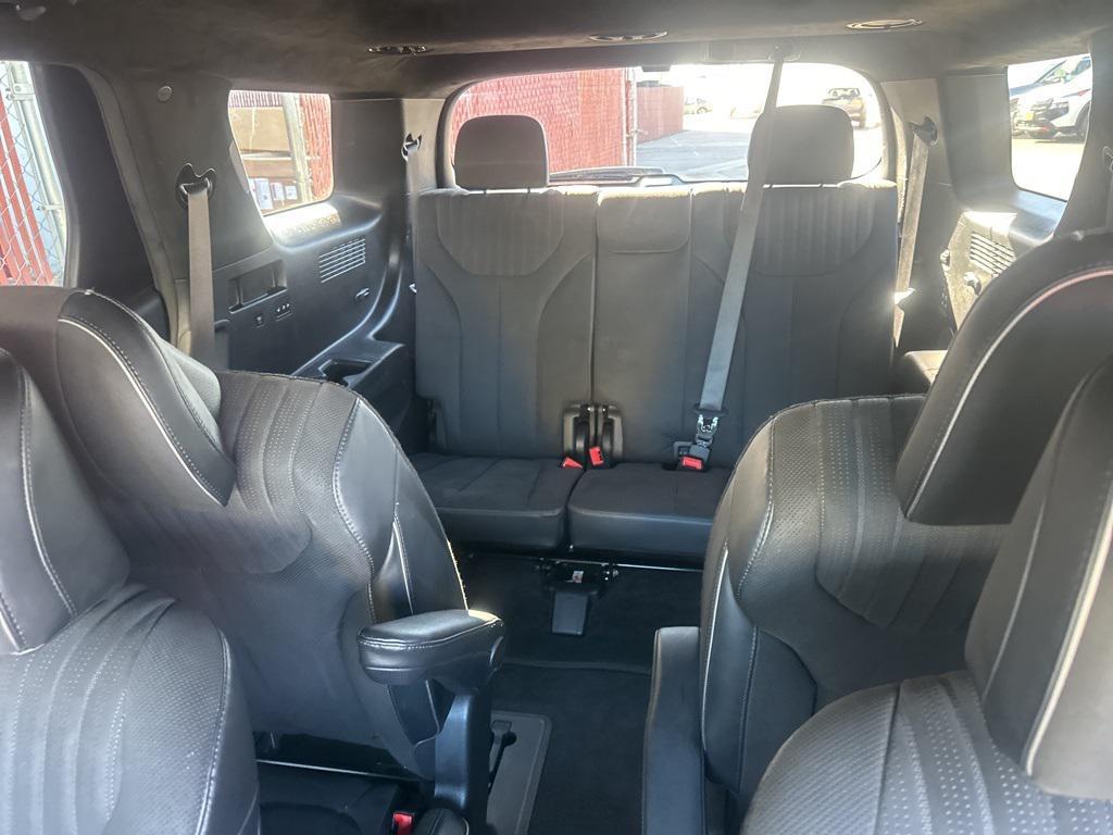 used 2024 Hyundai Palisade car, priced at $36,995