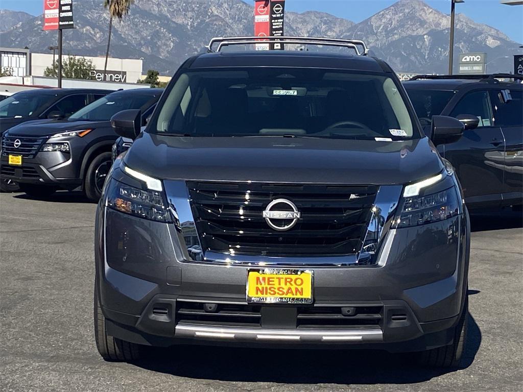 new 2025 Nissan Pathfinder car, priced at $43,219