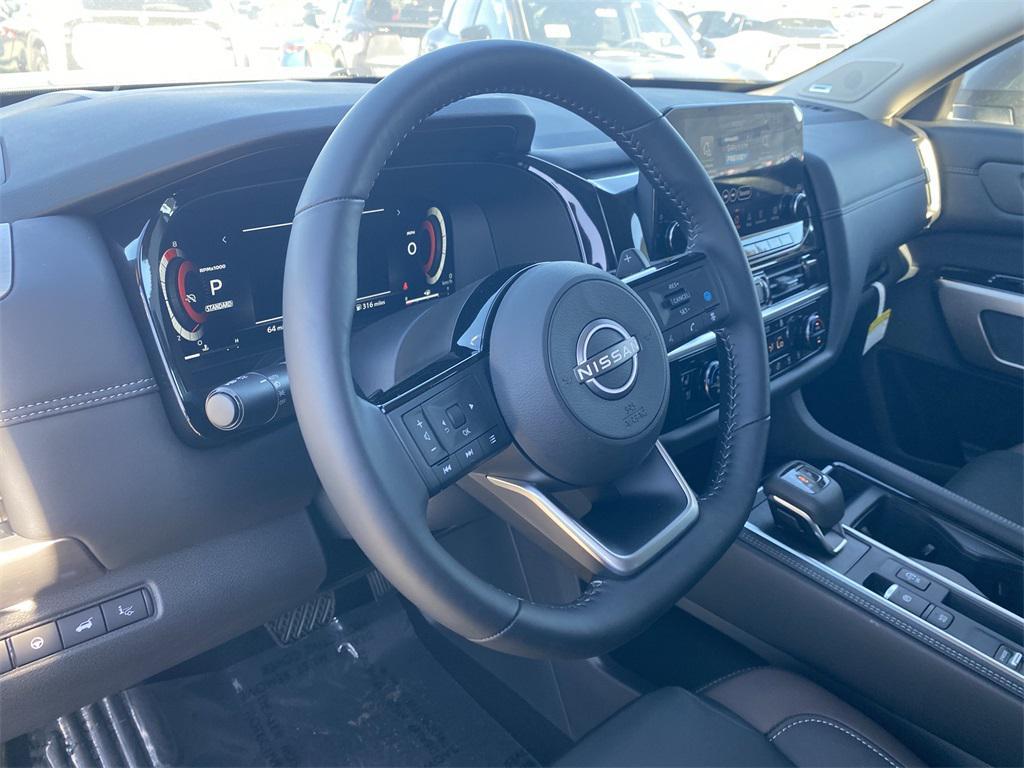 new 2025 Nissan Pathfinder car, priced at $43,219