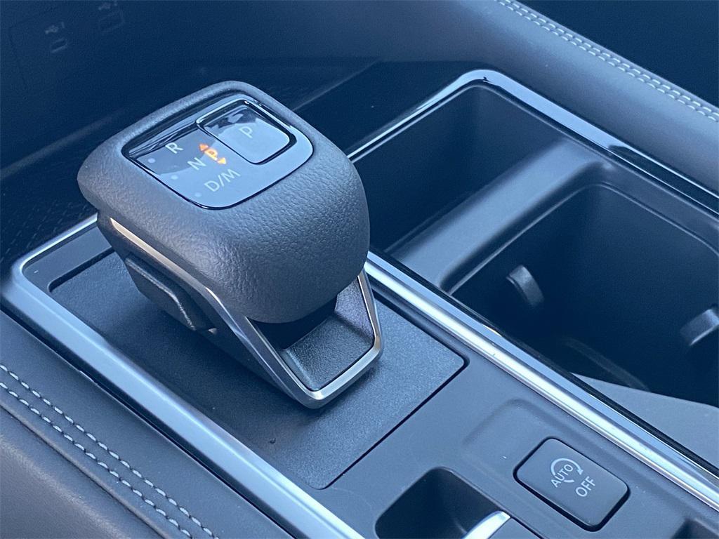 new 2025 Nissan Pathfinder car, priced at $43,219