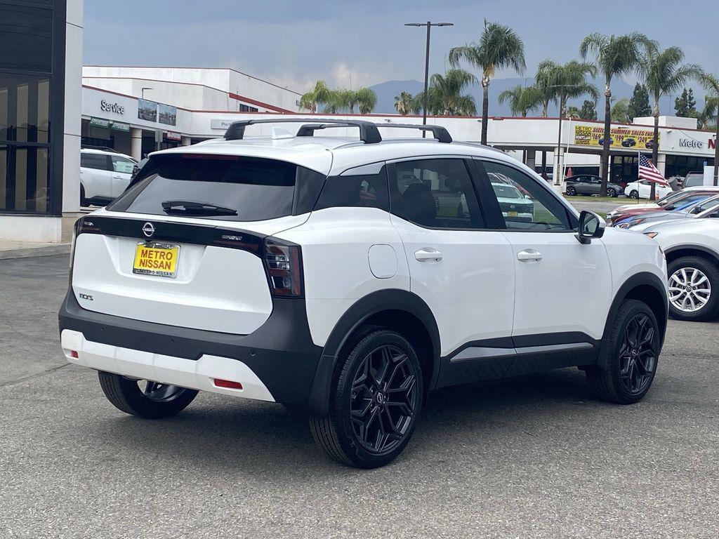 new 2025 Nissan Kicks car, priced at $26,283