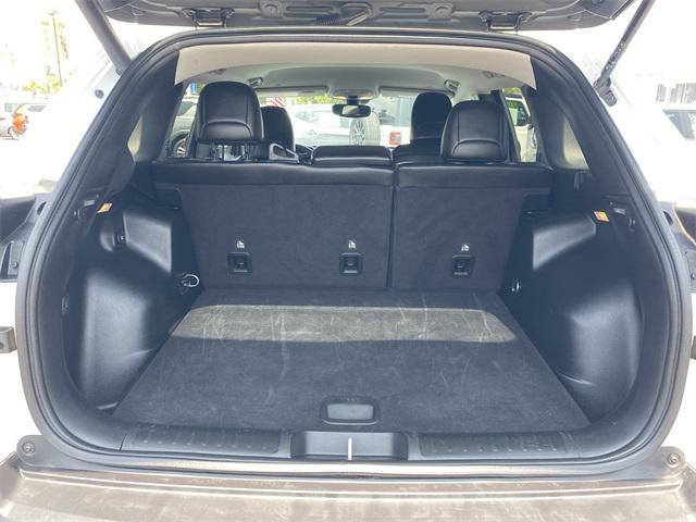 used 2023 Jeep Cherokee car, priced at $23,988