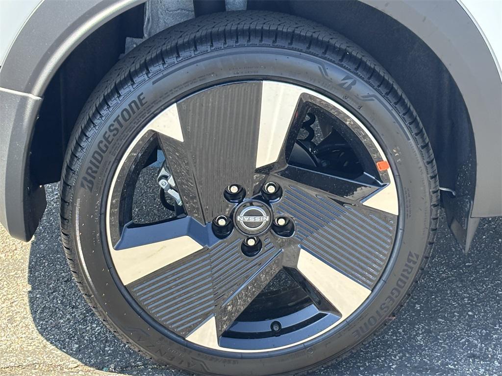 new 2026 Nissan Kicks car, priced at $29,401