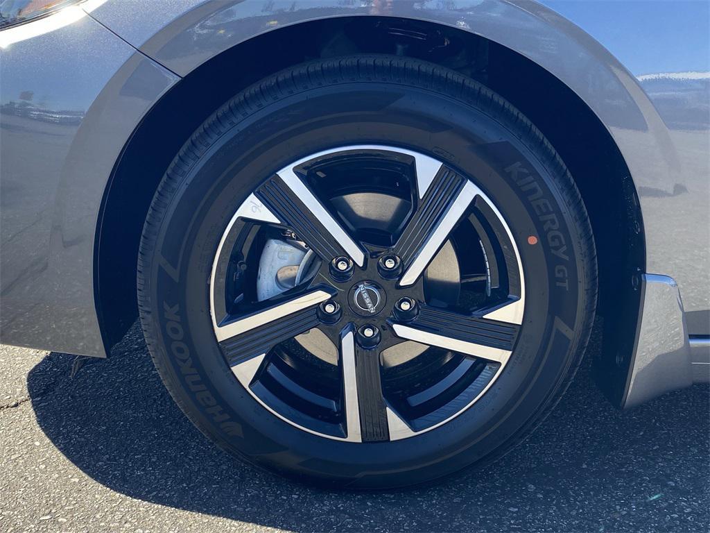 new 2025 Nissan Sentra car, priced at $25,225